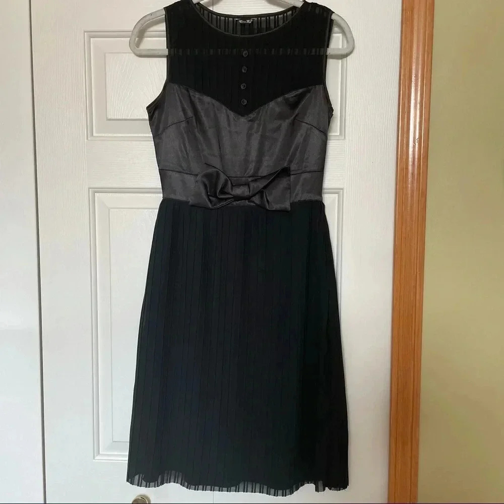 Miss Me Black Pleated MIDI Dress